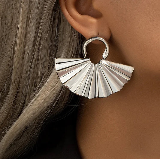 Buchae Fan Earrings