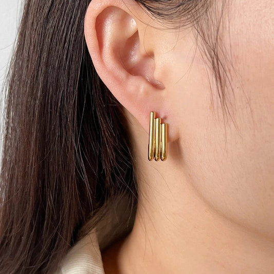 Arah Tri Hoop Earrings